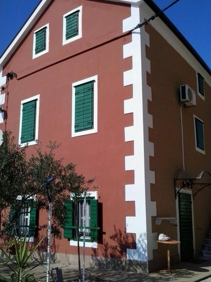 Apartments By The Sea Blace, Neretva Delta - Usce Neretve - 16068 Экстерьер фото